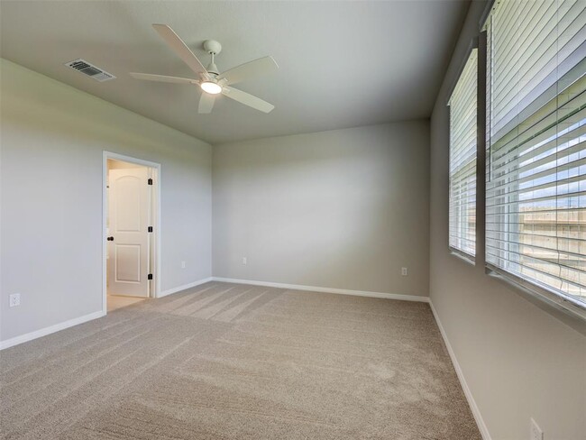 Building Photo - 129 Prairie Falls Drive