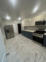 Building Photo - 248 Morris Ave