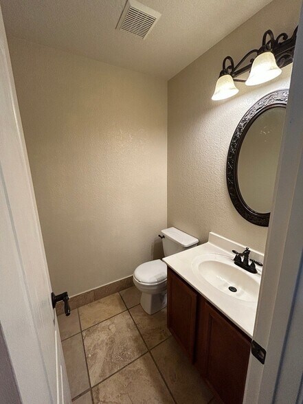 Building Photo - 10711 Archer Point