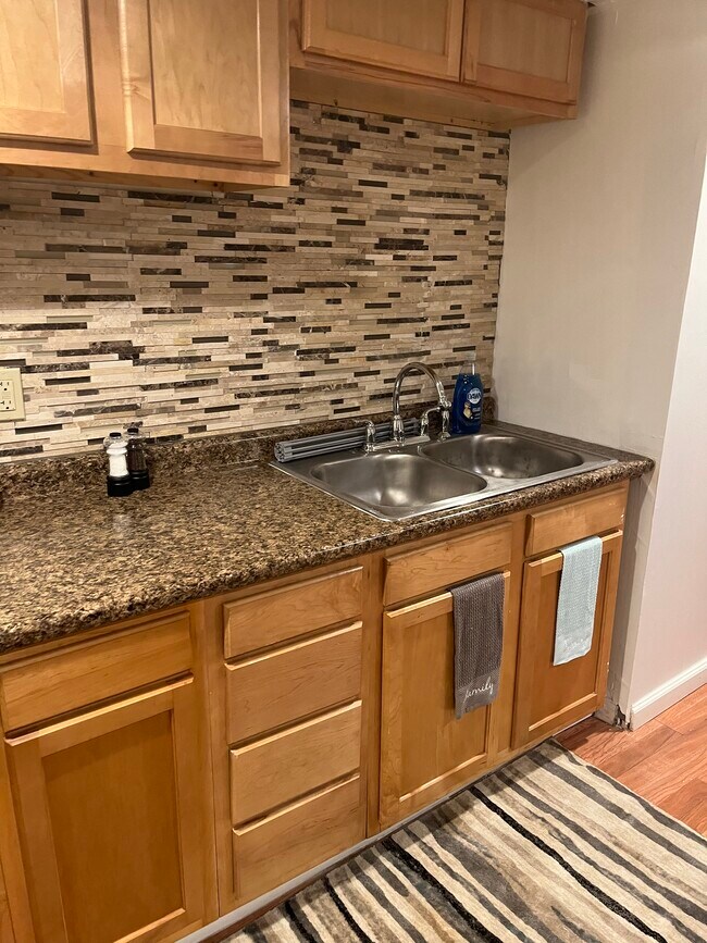 Building Photo - 6377 Aspen Way