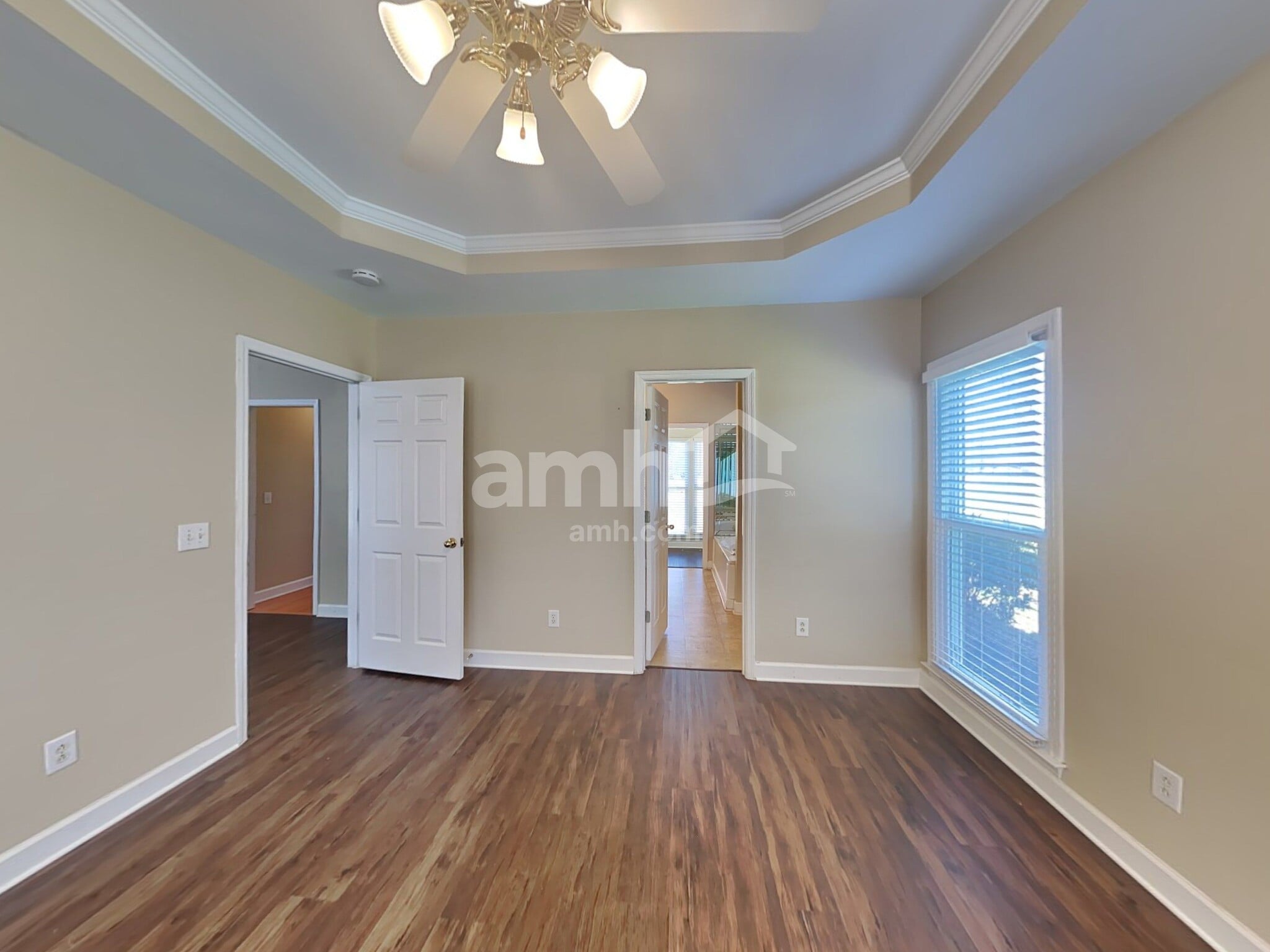 Building Photo - 2885 Runnymeade Dr