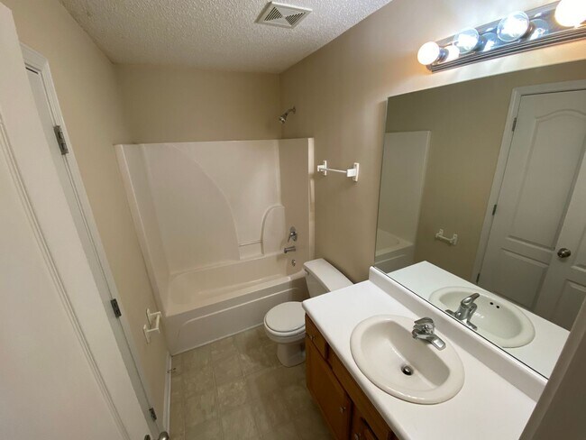Building Photo - PRE-LEASING FOR AUGUST 2025!  1/2 OFF SECU...