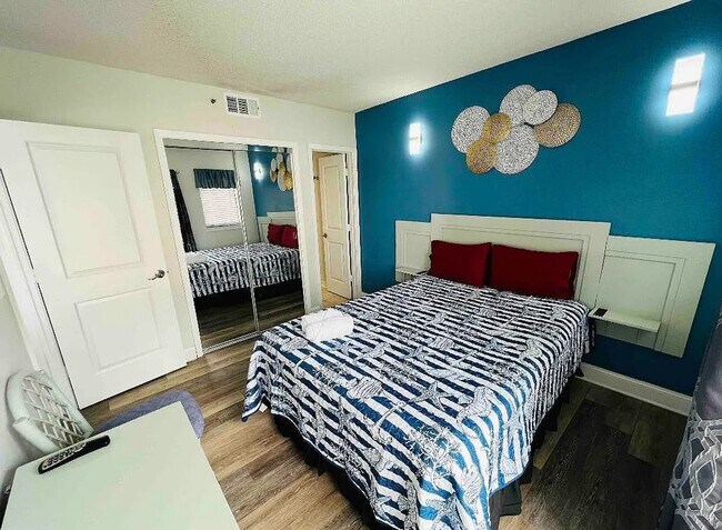 Building Photo - 1605 S Ocean Blvd