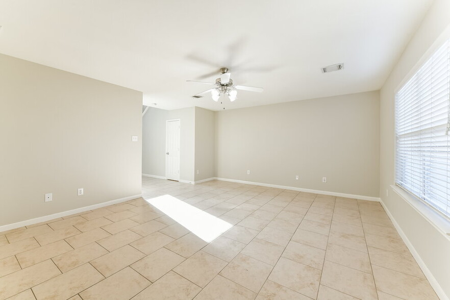 Building Photo - 4518 Nueces River Loop