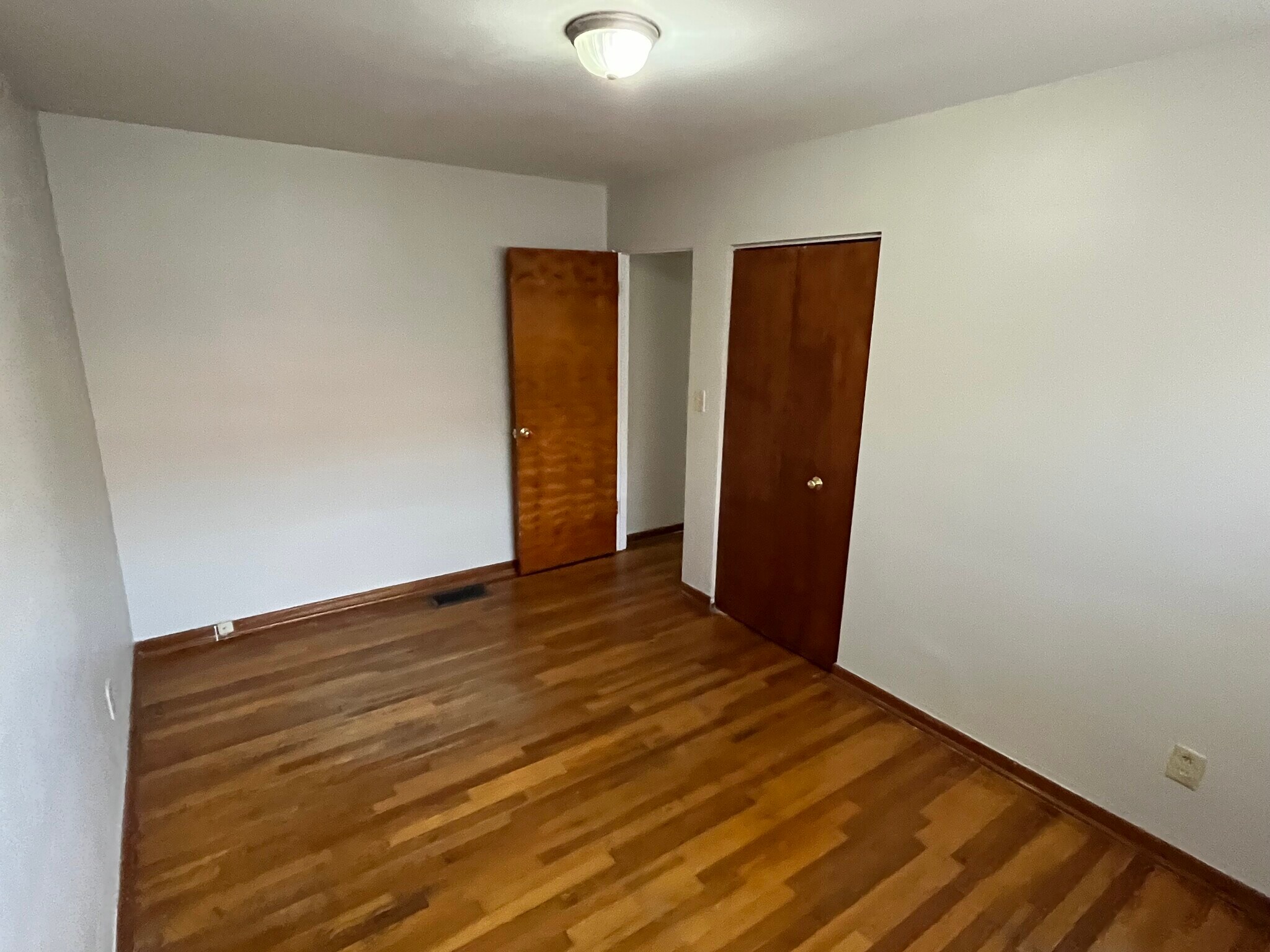 Building Photo - 83 W Dodridge St