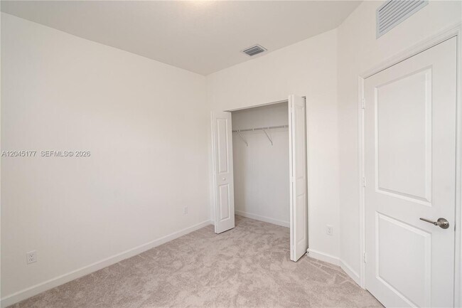 Building Photo - 270 SW 159th Pl