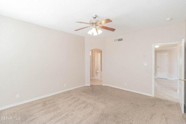 Building Photo - 3016 Tierra Cuervo Dr