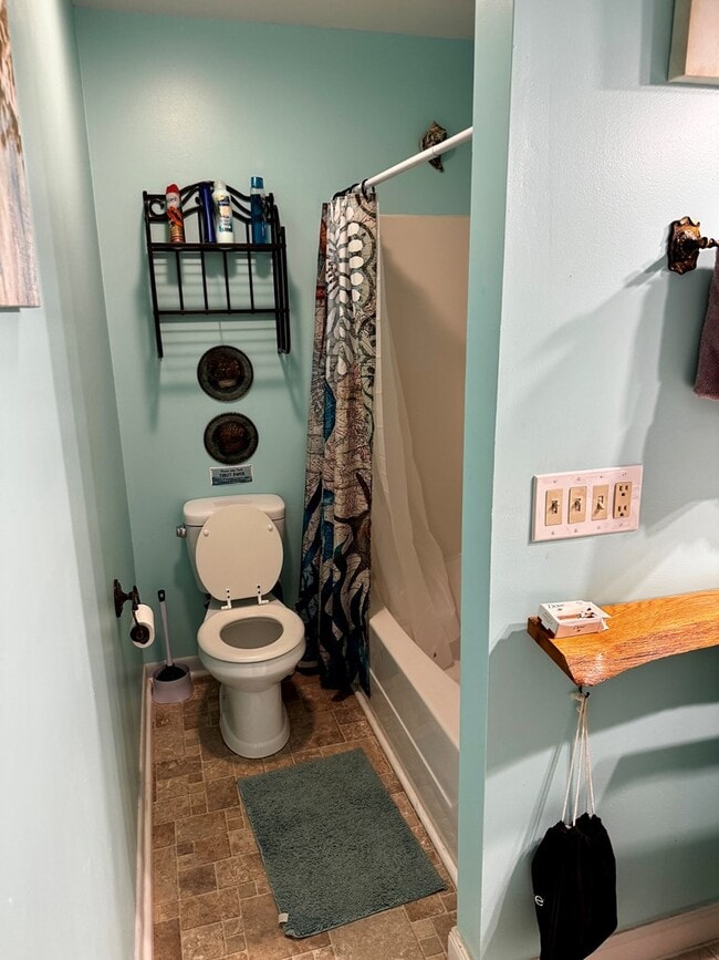 Building Photo - 5210 Deep Hole Rd