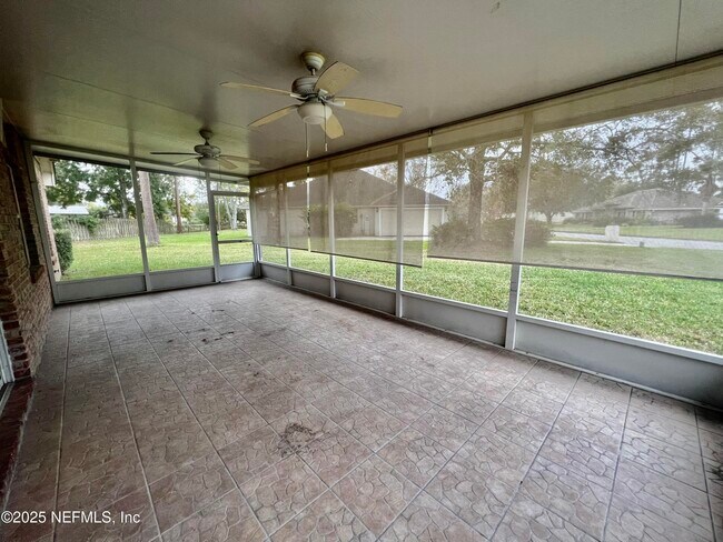 Building Photo - 1455 Silver Bell Ln