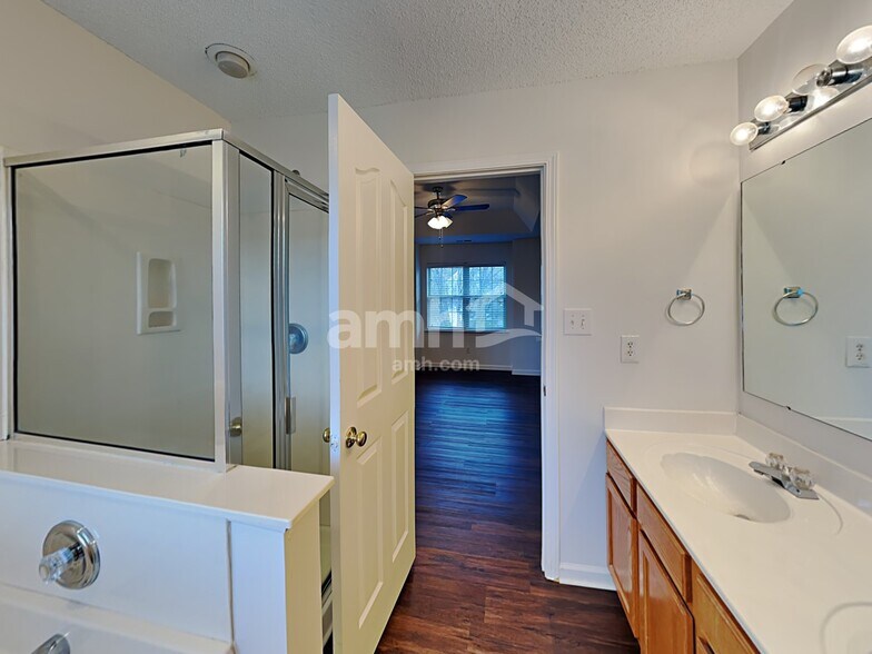 Building Photo - 7511 Wilkins Terrace Dr