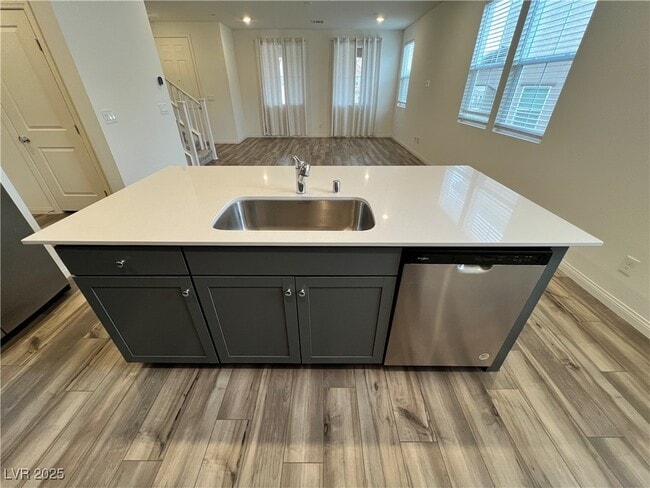 Building Photo - 2824 Abrantes Pl