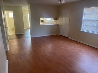Building Photo - 42099 Garden Dr