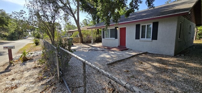 Building Photo - 1505 18th Ave Dr W
