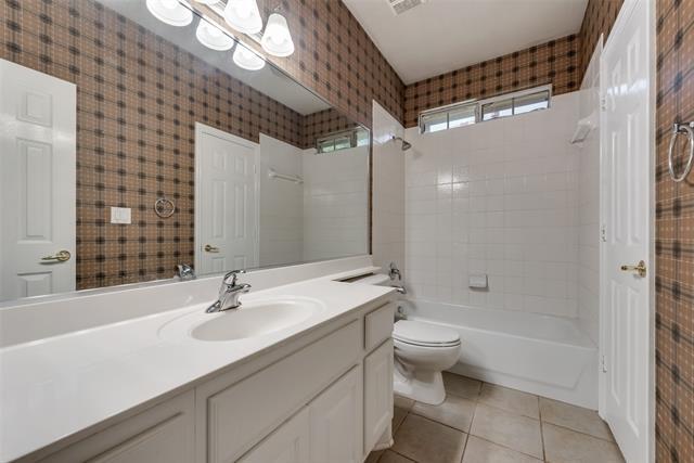 Building Photo - 4245 Boxwood Dr