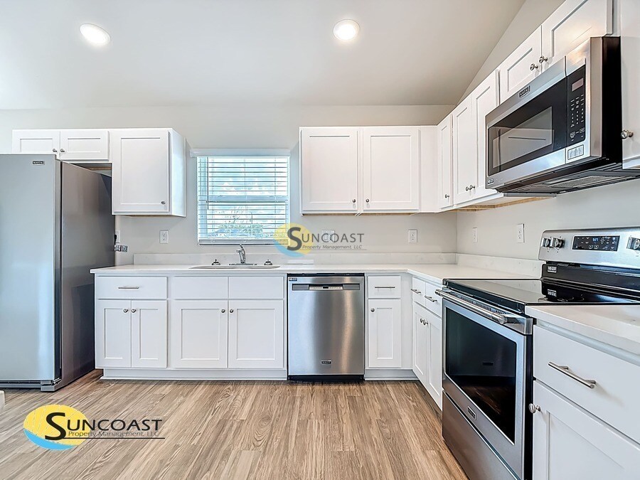 Building Photo - 6251 W Whispering Dr