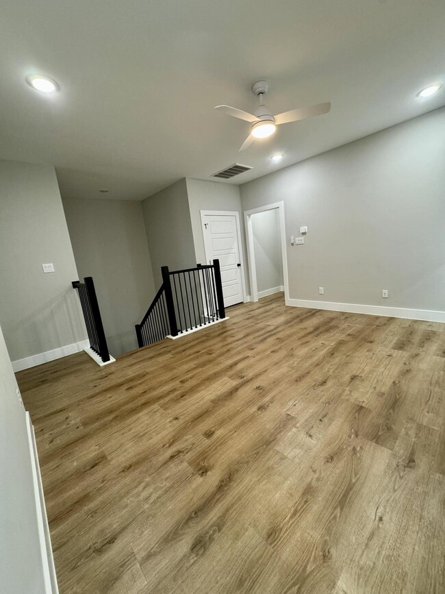 Building Photo - 7040 Avenue N