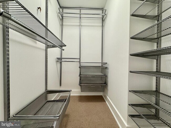 Building Photo - 1616 11th St NW