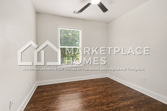 Building Photo - 835 Johnson St