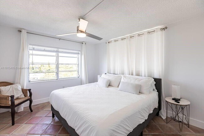 Building Photo - 1732 Meridian Ave