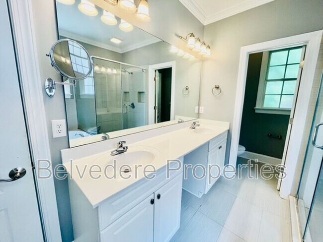 Building Photo - 4204 Peppervine Trail