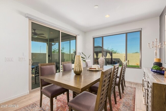 Building Photo - 5654 N 88th Ln