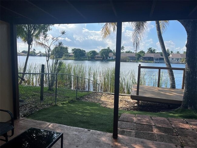 Building Photo - 5507 SW 24th Ave