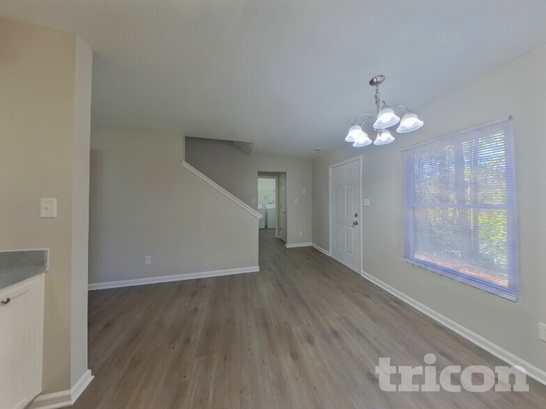 Building Photo - 1106 Stonehenge Ln