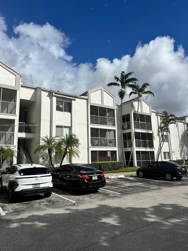 Building Photo - 5760 Rock Island Rd