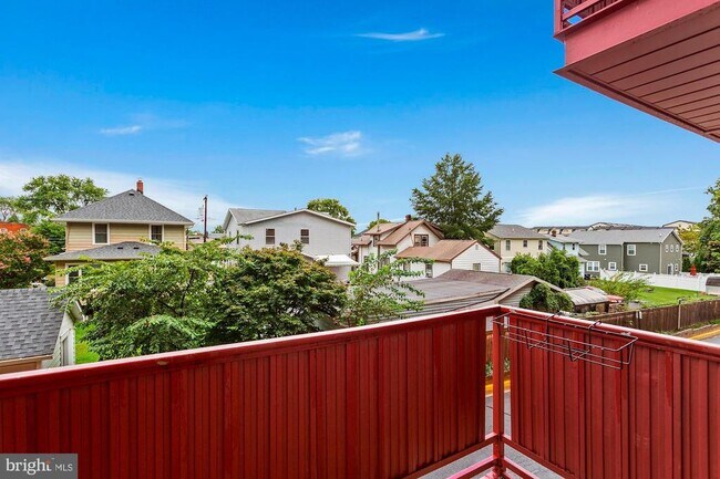 Building Photo - 1830 Columbia Pike