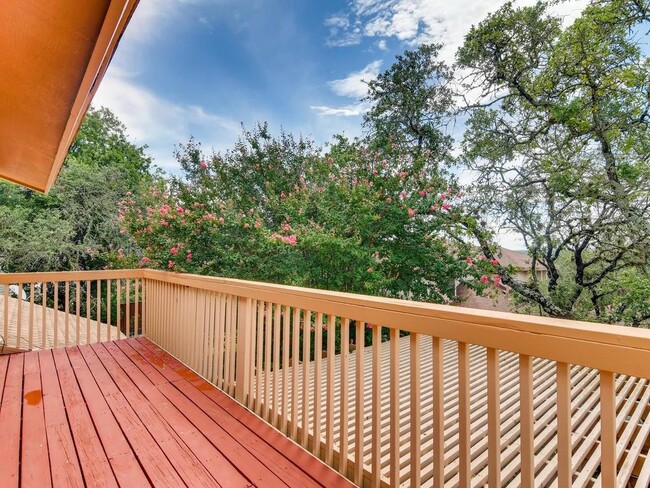 Building Photo - 1713 Bay Hill Dr
