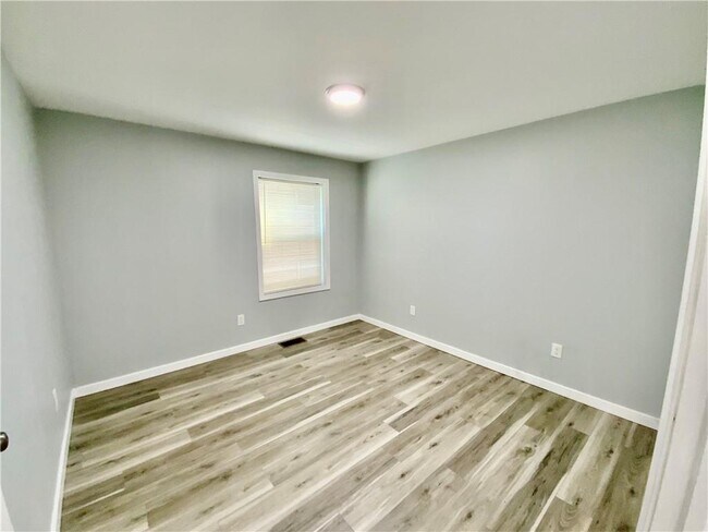 Building Photo - 119 Bowdoin St
