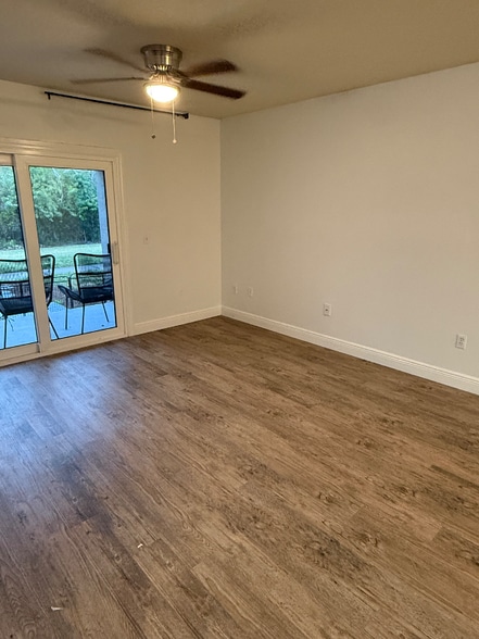 Building Photo - 6506 Swissco Dr