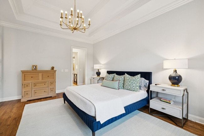 Building Photo - Luxury Executive Rental in Highlands of Ladd Park