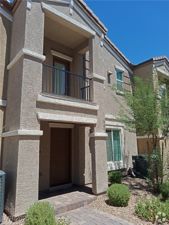 Building Photo - 664 Anemone Ln