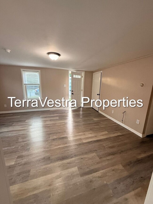 Building Photo - 3 Bed in Millville! Eligible for $500 Secu...