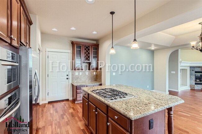 Building Photo - Stunning 3-Bedroom Home in Desirable Orenco Station Community!
