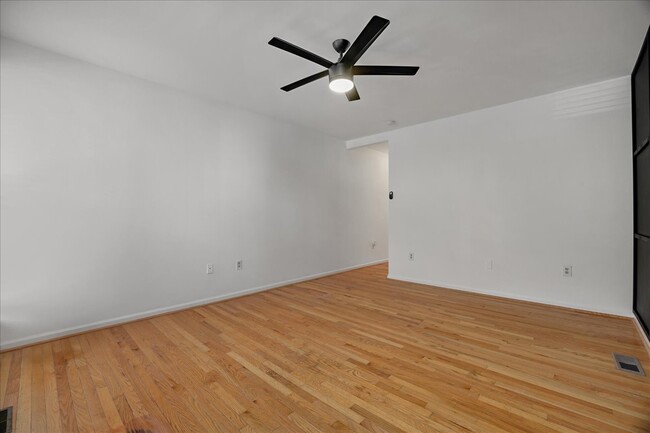 Building Photo - 1936 Druid Hill Ave