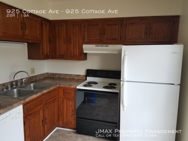 Building Photo - 925 Cottage Ave