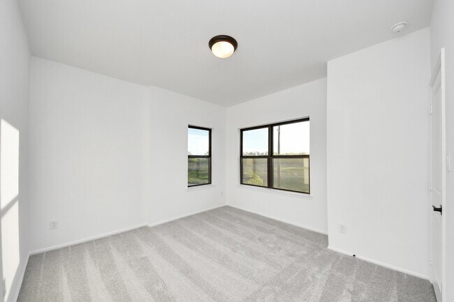 Building Photo - 10706 Ursa St