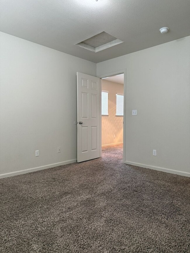 Building Photo - Beautiful Two-Story Home in Desirable Bellevue Ranch!