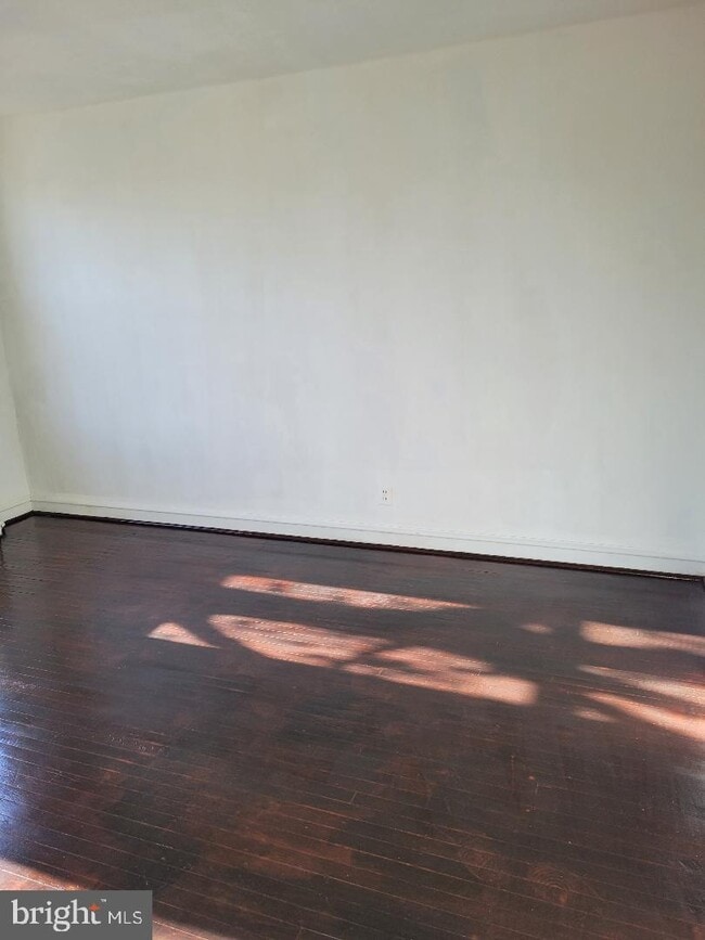 Building Photo - 3436 Erdman Ave