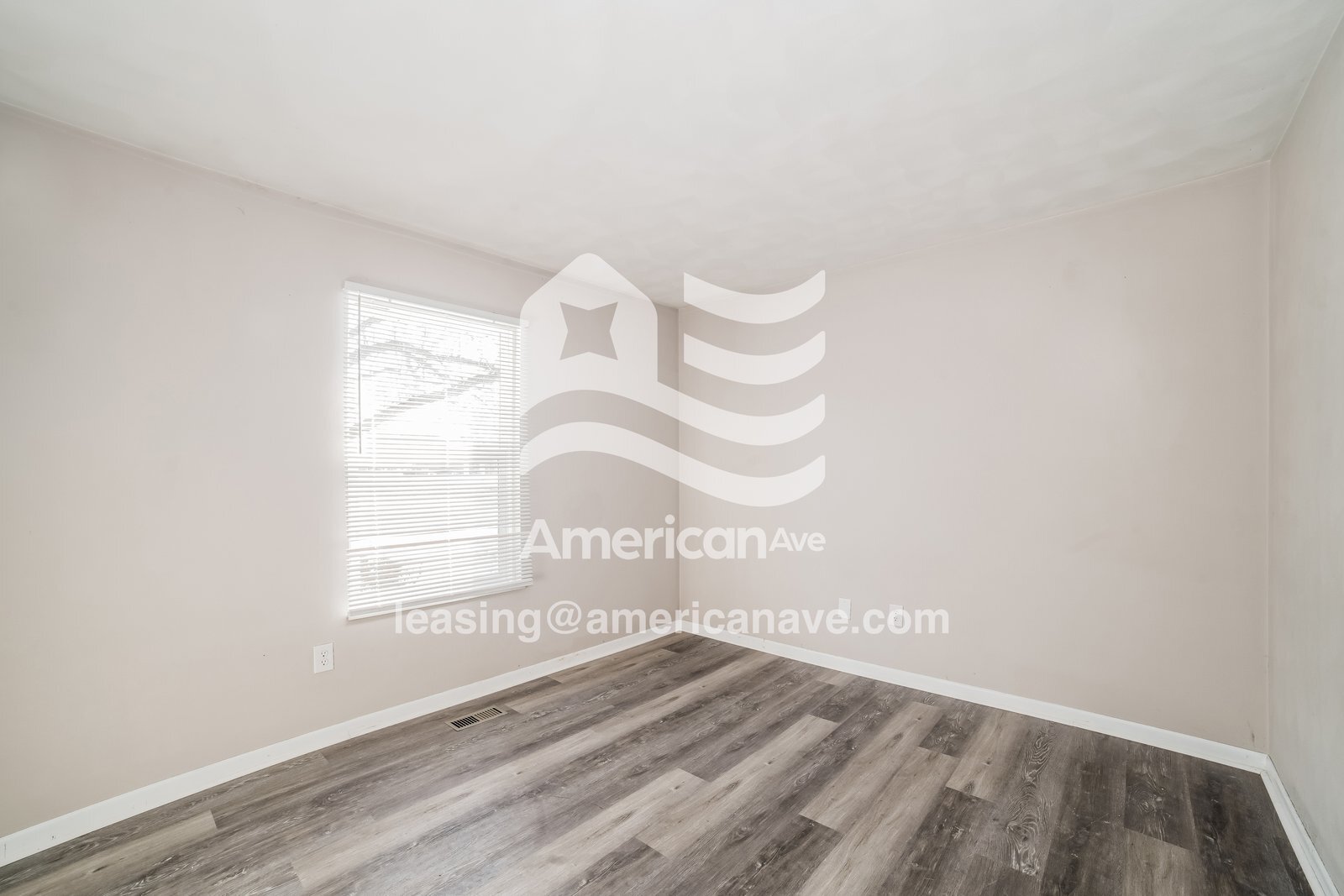 Building Photo - 3703 N Molleck Dr