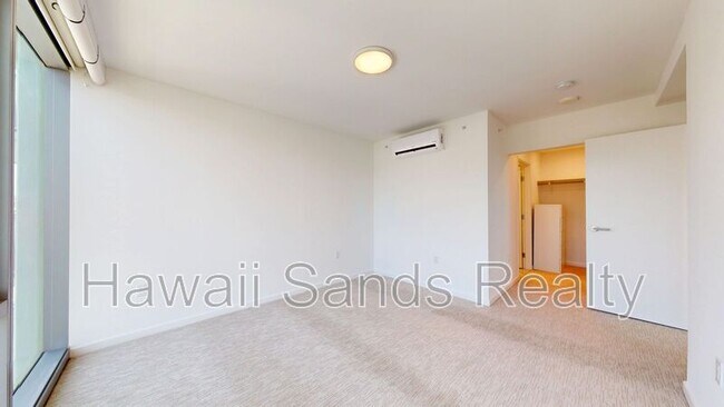 Building Photo - 1515 Liona St