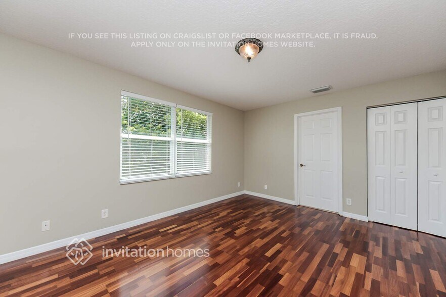 Building Photo - 843 NW 127th Ave