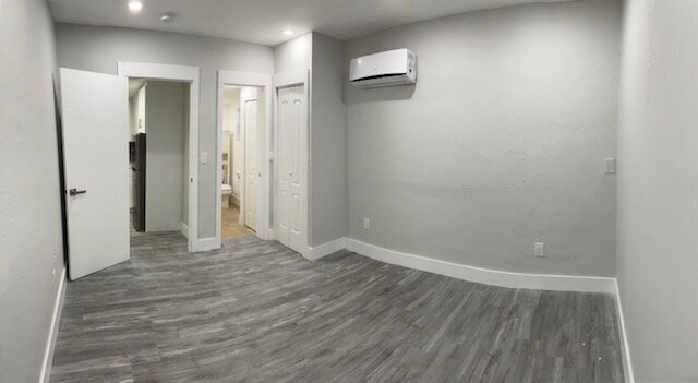 Building Photo - Charming 1-Bedroom in North Miami Beach