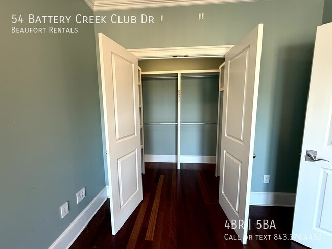 Building Photo - 54 Battery Crk Clb Dr