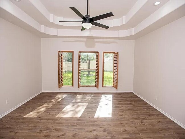 Building Photo - 1616 Sebastian Dr