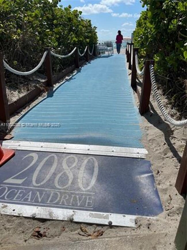 Building Photo - 2080 S Ocean Dr