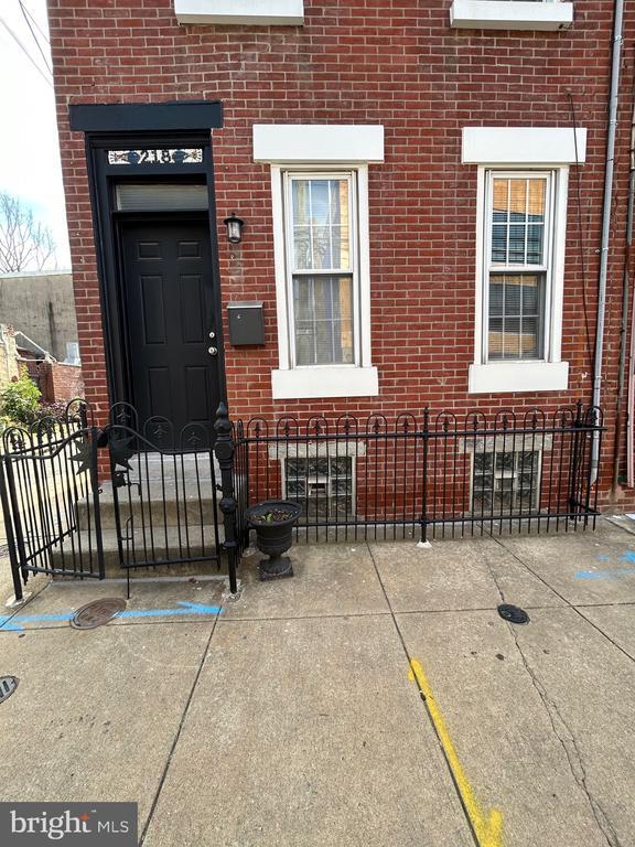 Building Photo - 218 E Wildey St