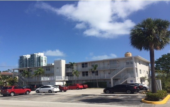 Building Photo - 7917 West Dr